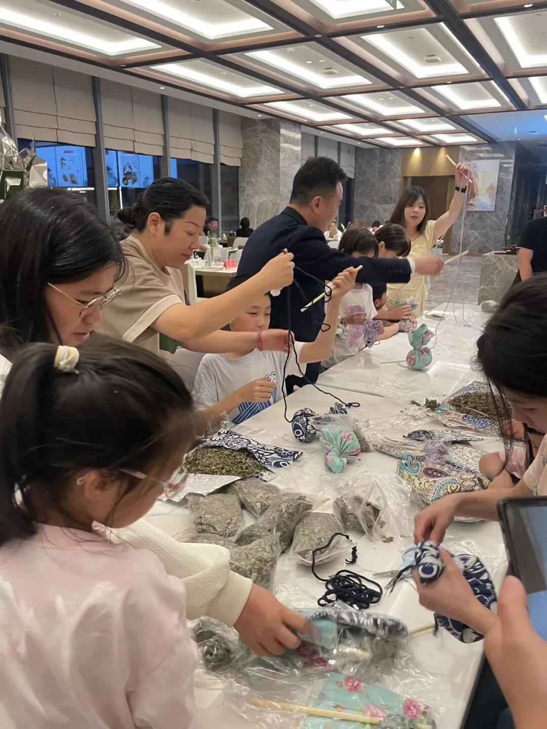 【国投风采】双节奇遇记！市国投公司下属企业三都澳大酒店解锁民俗童趣新玩法